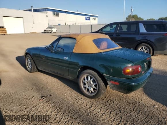 ✅ 1994 Mazda MX-5 Miata • VIN: JM1NA3530R0508411 • Lot: 80284855. Wystawiony na Copart z przebiegiem 146 744 mil. Bezpłatny archiwum sprzedaży aukcyjnych z USA i szczegółowy raport historii pojazdu na DreamBid. Zdjęcie 2.