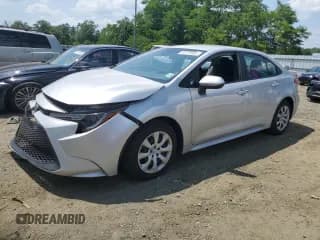 ✅ 2022 Toyota Corolla LE • VIN: 5YFEPMAEXNP292336 • Лот: 63378685. Опубликован ранее на Copart с пробегом 61 418 миль. Бесплатный доступ к архиву аукционных продаж из США и подробный отчёт об истории автомобиля на DreamBid. Изображение 1.