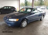 ✅ 1998 Toyota Camry LE • VIN: JT2BG22K5W0216460 • Лот: 43701134. Опубликован ранее на IAAI с пробегом 215 202 миль. Бесплатный доступ к архиву аукционных продаж из США и подробный отчёт об истории автомобиля на DreamBid. Изображение 2.