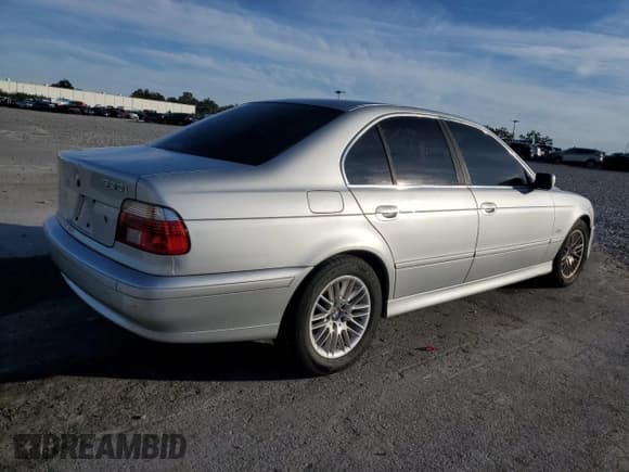 ✅ 2001 BMW 5 Series 530i • VIN: WBADT63421CF14345 • Лот: 92522885. Опубликован ранее на Copart с пробегом 277 568 миль. Бесплатный доступ к архиву аукционных продаж из США и подробный отчёт об истории автомобиля на DreamBid. Изображение 3.