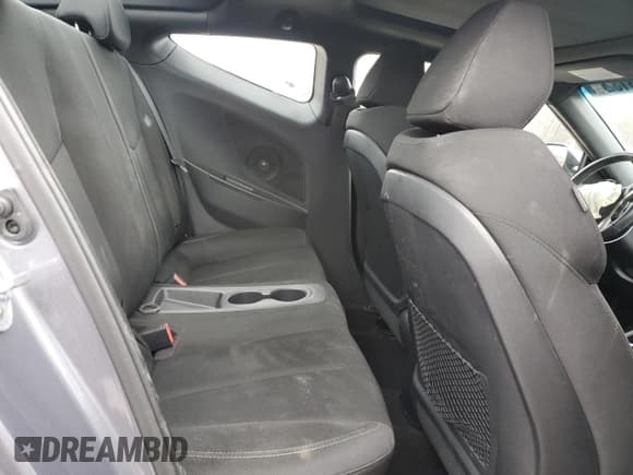 ✅ 2017 Hyundai Veloster • VIN: KMHTC6AD1HU316323 • Lot: 87031324. Wystawiony na Copart z przebiegiem 62 330 mil. Bezpłatny archiwum sprzedaży aukcyjnych z USA i szczegółowy raport historii pojazdu na DreamBid. Zdjęcie 10.