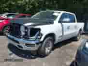 2022 Ram 1500 Laramie z VIN 1C6RREJT0NN230819, wystawiony jako IAAI lot #42696871 z przebiegiem 98 170 mil mil oraz . Historia ofert i sprzedaży dostępna na DreamBid. Obrazek 20.