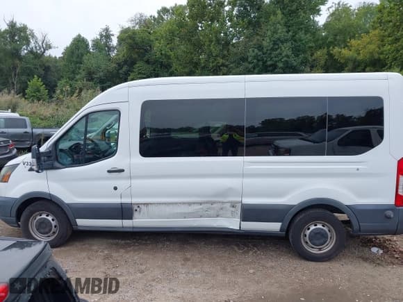 ✅ 2016 Ford Transit XL • VIN: 1FBAX2CM6GKA32190 • Лот: 43318128. Опубликован ранее на IAAI с пробегом 121 087 миль. Бесплатный доступ к архиву аукционных продаж из США и подробный отчёт об истории автомобиля на DreamBid. Изображение 14.