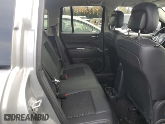 ✅ 2014 Jeep Compass North • VIN: 1C4NJDAB2ED748243 • Lot: 71584815. Wystawiony na Copart z przebiegiem 105 296 mil. Bezpłatny archiwum sprzedaży aukcyjnych z USA i szczegółowy raport historii pojazdu na DreamBid. Zdjęcie 11.