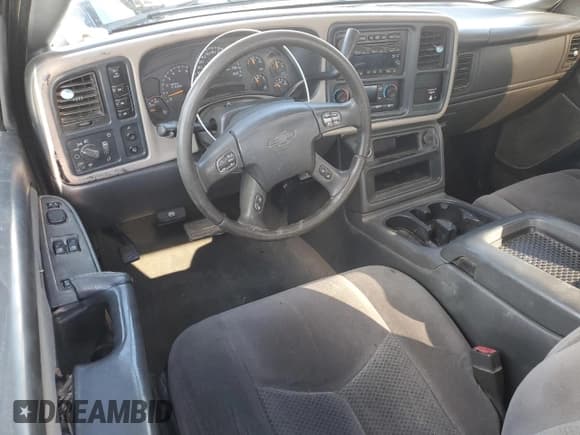 ✅ 2007 Chevrolet Silverado 2500HD Work Truck • VIN: 1GCHK29U37E130625 • Lot: 72317274. Listed on Copart with Not provided. Free auction sales archive from the USA and detailed vehicle history report at DreamBid. Image 8.