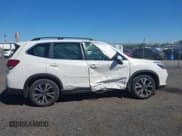 ✅ 2021 Subaru Forester Limited • VIN: JF2SKAUC7MH547515 • Lot: 43350114. Wystawiony na IAAI z przebiegiem 31 749 mil. Bezpłatny archiwum sprzedaży aukcyjnych z USA i szczegółowy raport historii pojazdu na DreamBid. Zdjęcie 13.