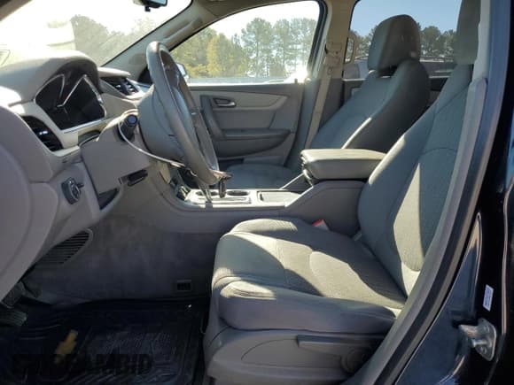 ✅ 2015 Chevrolet Traverse LS • VIN: 1GNKRFED5FJ380847 • Lot: 82489955. Wystawiony na Copart z przebiegiem 129 775 mil. Bezpłatny archiwum sprzedaży aukcyjnych z USA i szczegółowy raport historii pojazdu na DreamBid. Zdjęcie 7.