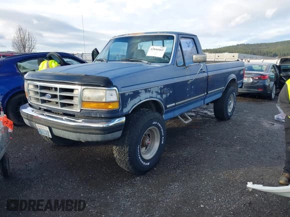 ✅ 1992 Ford F-250 • VIN: 2FTHF26G8NCA95442 • Лот: 43844463. Опубликован ранее на IAAI с пробегом 248 117 миль. Бесплатный доступ к архиву аукционных продаж из США и подробный отчёт об истории автомобиля на DreamBid. Изображение 2.