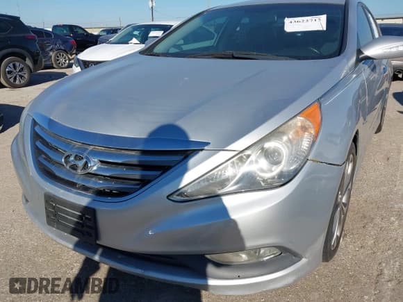 ✅ 2014 Hyundai Sonata Limited • VIN: 5NPEC4AC8EH902872 • Lot: 43622715. Listed on IAAI with 115,130 mi. Free auction sales archive from the USA and detailed vehicle history report at DreamBid. Image 6.