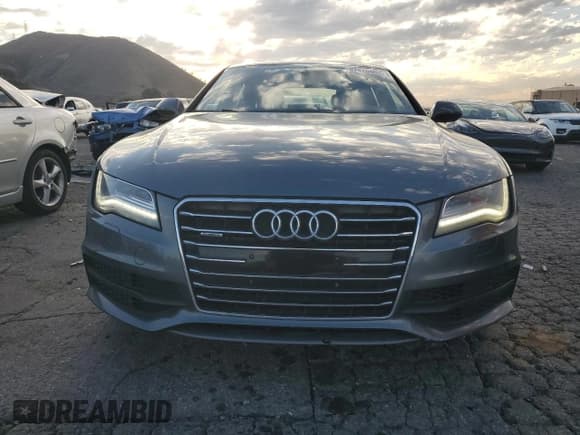 ✅ 2013 Audi A7 Prestige • VIN: WAU2GAFCXDN110832 • Lot: 87470465. Listed on Copart with 139,178 mi. Free auction sales archive from the USA and detailed vehicle history report at DreamBid. Image 5.