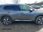 ✅ 2022 Nissan Rogue SL • VIN: 5N1BT3CB9NC725659 • Lot: 41529432. Listed on IAAI with 43,720 mi. Free auction sales archive from the USA and detailed vehicle history report at DreamBid. Image 13.