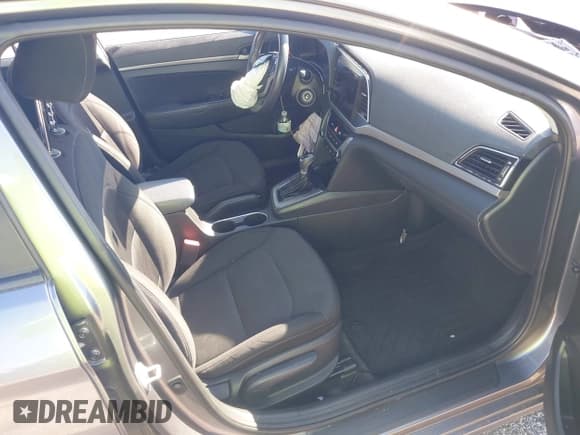 ✅ 2018 Hyundai Elantra SE • VIN: 5NPD74LF8JH353661 • Lot: 43485420. Wystawiony na IAAI z przebiegiem 126 124 mil. Bezpłatny archiwum sprzedaży aukcyjnych z USA i szczegółowy raport historii pojazdu na DreamBid. Zdjęcie 5.