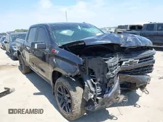 2024 Chevrolet Silverado 1500 RST with VIN 1GCUDEED8RZ166452, listed as a IAAI auction lot 43095521 with 50,889 mi miles and . Bid and sale history available at DreamBid. Image 1.