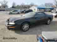 2002 Chevrolet Camaro z VIN 2G1FP22K222168443, wystawiony jako Copart lot #45514025 z przebiegiem 88 246 mil mil oraz Czysty tytuł • Clean title. Historia ofert i sprzedaży dostępna na DreamBid. Obrazek 1.