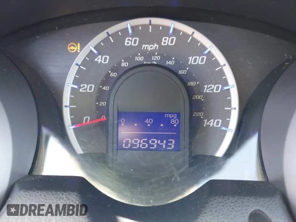 ✅ 2010 Honda Fit • VIN: JHMGE8H25AS027168 • Lot: 43029915. Listed on IAAI with 96,943 mi. Free auction sales archive from the USA and detailed vehicle history report at DreamBid. Image 7.