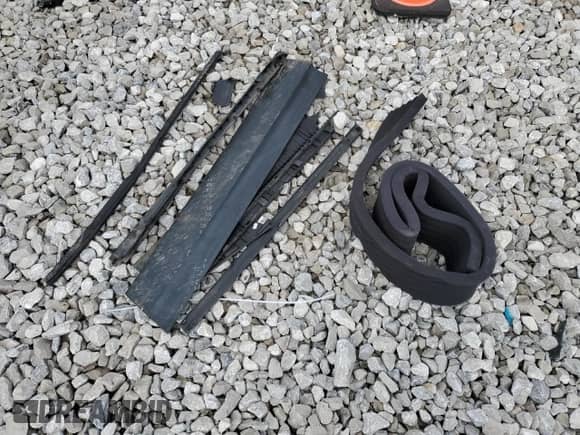 2023 Hyundai Ioniq 5 SE z VIN KM8KMDAFXPU149540, wystawiony jako Copart lot #65520314 z przebiegiem 14 265 mil mil oraz Szkoda całkowita • Salvage title. Historia ofert i sprzedaży dostępna na DreamBid. Obrazek 13.