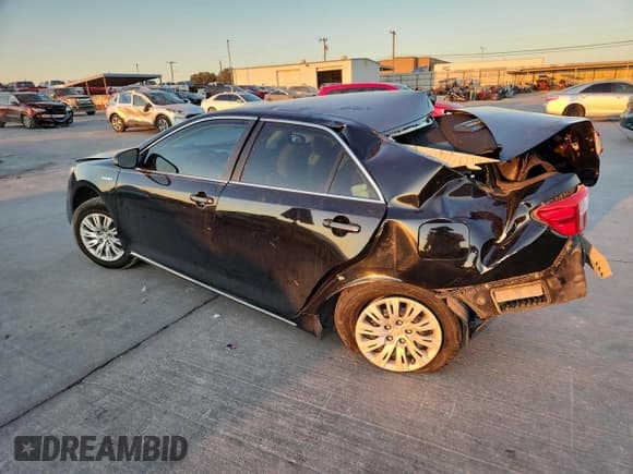 ✅ 2013 Toyota Camry LE • VIN: 4T1BD1FK6DU075324 • Lot: 82489085. Listed on Copart with 156,402 mi. Free auction sales archive from the USA and detailed vehicle history report at DreamBid. Image 2.