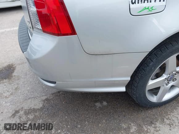 ✅ 2009 Volvo V50 R-Design • VIN: YV1MJ672292464766 • Lot: 42252914. Listed on IAAI with 169,615 mi. Free auction sales archive from the USA and detailed vehicle history report at DreamBid. Image 18.