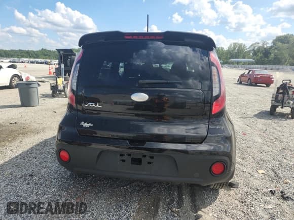 ✅ 2017 Kia Soul • VIN: KNDJN2A28H7489896 • Lot: 65056475. Listed on Copart with 95,111 mi. Free auction sales archive from the USA and detailed vehicle history report at DreamBid. Image 6.