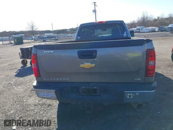 ✅ 2014 Chevrolet Silverado 2500HD LTZ • VIN: 1GC1KYC87EF135639 • Лот: 41490310. Опубликован ранее на IAAI с пробегом 201 405 миль. Бесплатный доступ к архиву аукционных продаж из США и подробный отчёт об истории автомобиля на DreamBid. Изображение 16.