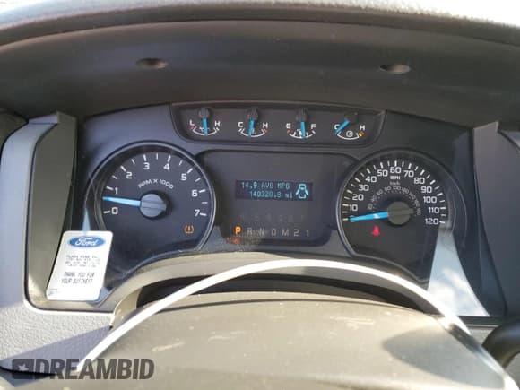 ✅ 2014 Ford F-150 XL • VIN: 1FTFW1EF9EFC66021 • Lot: 89608945. Wystawiony na Copart z przebiegiem 140 320 mil. Bezpłatny archiwum sprzedaży aukcyjnych z USA i szczegółowy raport historii pojazdu na DreamBid. Zdjęcie 9.