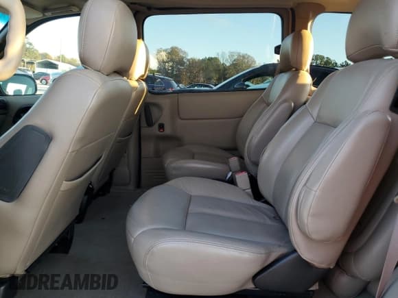 ✅ 2000 Oldsmobile Silhouette GL • VIN: 1GHDX03E0YD188425 • Lot: 85341664. Wystawiony na Copart z przebiegiem 77 933 mil. Bezpłatny archiwum sprzedaży aukcyjnych z USA i szczegółowy raport historii pojazdu na DreamBid. Zdjęcie 11.