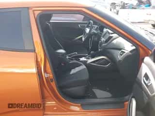 2013 Hyundai Veloster w/Black Int with VIN KMHTC6AD5DU172737, listed as a IAAI auction lot 43608051 with 158,193 mi miles and . Bid and sale history available at DreamBid. Image 5.