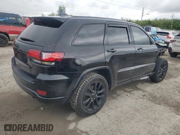 ✅ 2019 Jeep Grand Cherokee Altitude • VIN: 1C4RJFAG6KC819440 • Лот: 57659955. Опубликован ранее на Copart с пробегом 123 714 миль. Бесплатный доступ к архиву аукционных продаж из США и подробный отчёт об истории автомобиля на DreamBid. Изображение 3.