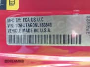 ✅ 2022 Jeep Gladiator Willys Sport • VIN: 1C6HJTAG0NL180848 • Lot: 42355228. Wystawiony na IAAI z przebiegiem Nie podano. Bezpłatny archiwum sprzedaży aukcyjnych z USA i szczegółowy raport historii pojazdu na DreamBid. Zdjęcie 9.