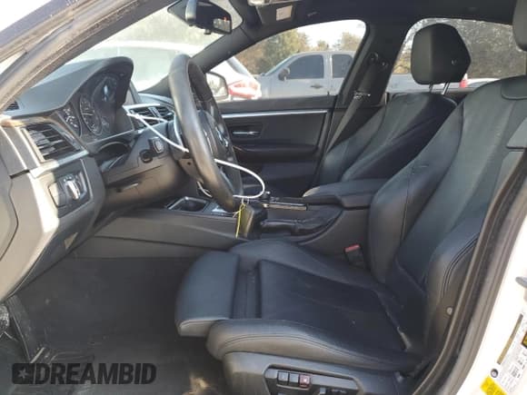 ✅ 2015 BMW 4 Series 435i • VIN: WBA4B1C50FD418419 • Лот: 86690235. Опубликован ранее на Copart с пробегом 154 438 миль. Бесплатный доступ к архиву аукционных продаж из США и подробный отчёт об истории автомобиля на DreamBid. Изображение 7.