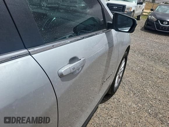 ✅ 2021 Chevrolet Equinox LT • VIN: 3GNAXJEV0MS121787 • Lot: 42677908. Wystawiony na IAAI z przebiegiem 109 905 mil. Bezpłatny archiwum sprzedaży aukcyjnych z USA i szczegółowy raport historii pojazdu na DreamBid. Zdjęcie 1.