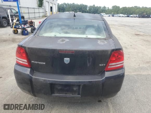 ✅ 2008 Dodge Avenger SXT • VIN: 1B3LC56K08N158915 • Лот: 69156464. Опубликован ранее на Copart с пробегом 181 098 миль. Бесплатный доступ к архиву аукционных продаж из США и подробный отчёт об истории автомобиля на DreamBid. Изображение 6.