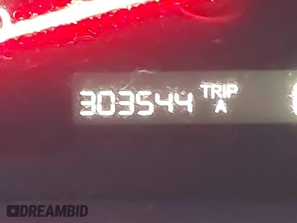 ✅ 2004 Honda Accord EX • VIN: 1HGCM66554A028028 • Lot: 43770538. Wystawiony na IAAI z przebiegiem 303 544 mil. Bezpłatny archiwum sprzedaży aukcyjnych z USA i szczegółowy raport historii pojazdu na DreamBid. Zdjęcie 12.