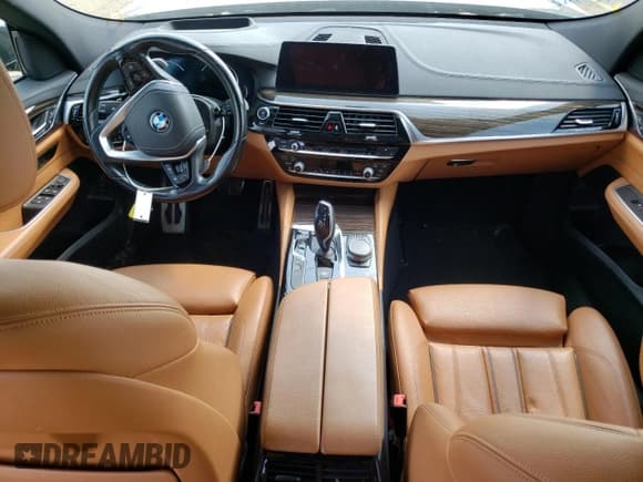 ✅ 2018 BMW 6 Series 640i xDrive • VIN: WBAJV6C54JBJ99945 • Lot: 63119123. Wystawiony na Copart z przebiegiem 53 349 mil. Bezpłatny archiwum sprzedaży aukcyjnych z USA i szczegółowy raport historii pojazdu na DreamBid. Zdjęcie 8.