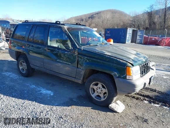 ✅ 1998 Jeep Grand Cherokee Laredo • VIN: 1J4GZ58S8WC124199 • Lot: 41853943. Listed on IAAI with Not provided. Free auction sales archive from the USA and detailed vehicle history report at DreamBid. Image 1.