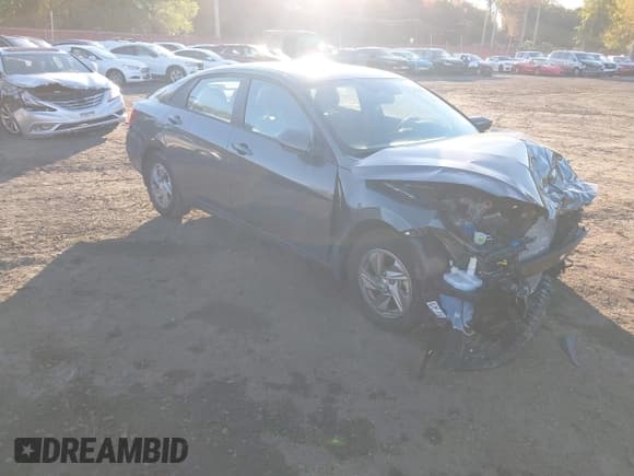 ✅ 2024 Hyundai Elantra SE • VIN: KMHLL4DG3RU784047 • Lot: 43445106. Wystawiony na IAAI z przebiegiem 16 015 mil. Bezpłatny archiwum sprzedaży aukcyjnych z USA i szczegółowy raport historii pojazdu na DreamBid. Zdjęcie 1.