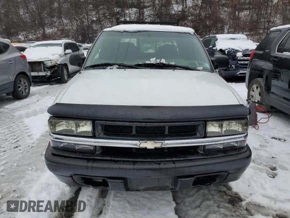 ✅ 2004 Chevrolet S-10 LS • VIN: 1GCDT13X14K112744 • Лот: 85358934. Опубликован ранее на Copart с пробегом 205 093 миль. Бесплатный доступ к архиву аукционных продаж из США и подробный отчёт об истории автомобиля на DreamBid. Изображение 5.