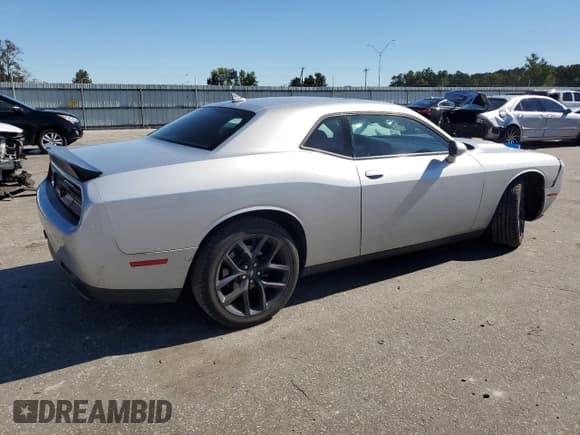 ✅ 2020 Dodge Challenger SXT • VIN: 2C3CDZAG3LH178880 • Lot: 86437785. Wystawiony na Copart z przebiegiem 64 533 mil. Bezpłatny archiwum sprzedaży aukcyjnych z USA i szczegółowy raport historii pojazdu na DreamBid. Zdjęcie 3.