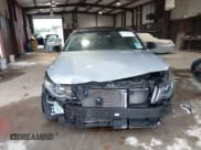 ✅ 2019 Kia Optima SX • VIN: 5XXGW4L2XKG315732 • Lot: 42913884. Wystawiony na IAAI z przebiegiem 98 580 mil. Bezpłatny archiwum sprzedaży aukcyjnych z USA i szczegółowy raport historii pojazdu na DreamBid. Zdjęcie 12.