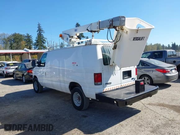✅ 2007 Ford Econoline Cargo Commercial • VIN: 1FTSE34L97DA67408 • Lot: 43290015. Listed on IAAI with 137,696 mi. Free auction sales archive from the USA and detailed vehicle history report at DreamBid. Image 3.