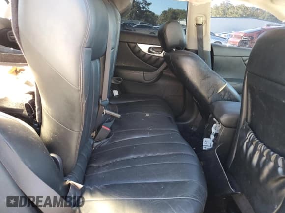 ✅ 2012 Infiniti FX • VIN: JN8AS1MU7CM120719 • Lot: 81942605. Wystawiony na Copart z przebiegiem Nie podano. Bezpłatny archiwum sprzedaży aukcyjnych z USA i szczegółowy raport historii pojazdu na DreamBid. Zdjęcie 11.