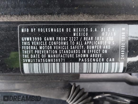 ✅ 2016 Volkswagen Beetle SE • VIN: 3VWJ17AT5GM636971 • Lot: 41616939. Listed on IAAI with 116,021 mi. Free auction sales archive from the USA and detailed vehicle history report at DreamBid. Image 9.