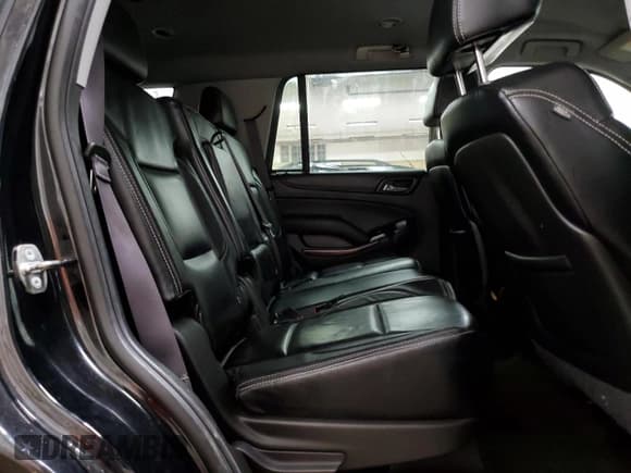 ✅ 2015 GMC Yukon SLE • VIN: 1GKS2AKC1FR261405 • Лот: 81638295. Опубликован ранее на Copart с пробегом 138 746 миль. Бесплатный доступ к архиву аукционных продаж из США и подробный отчёт об истории автомобиля на DreamBid. Изображение 11.