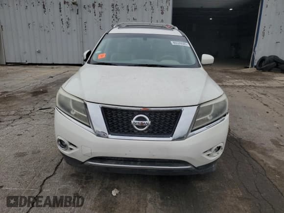 ✅ 2014 Nissan Pathfinder S • VIN: 5N1AR2MN7EC680024 • Lot: 86530085. Listed on Copart with 169,970 mi. Free auction sales archive from the USA and detailed vehicle history report at DreamBid. Image 5.