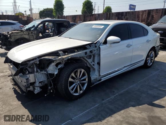 ✅ 2015 Lexus LS 460 • VIN: JTHBL5EF2F5136392 • Lot: 64685565. Listed on Copart with 75,693 mi. Free auction sales archive from the USA and detailed vehicle history report at DreamBid. Image 1.