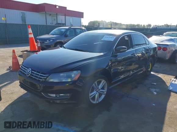 ✅ 2015 Volkswagen Passat SEL Premium • VIN: 1VWCS7A30FC105554 • Lot: 43071564. Listed on IAAI with 157,989 mi. Free auction sales archive from the USA and detailed vehicle history report at DreamBid. Image 2.