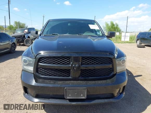 2015 Ram 1500 Express с VIN 1C6RR7FT9FS532245, выставлен на аукционе IAAI как лот 43111273 с пробегом 224 704 миль миль и . История ставок и продаж доступна на DreamBid. Изображение 12.