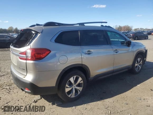 ✅ 2020 Subaru Ascent Premium • VIN: 4S4WMABD3L3464659 • Lot: 89692845. Listed on Copart with 75,255 mi. Free auction sales archive from the USA and detailed vehicle history report at DreamBid. Image 3.