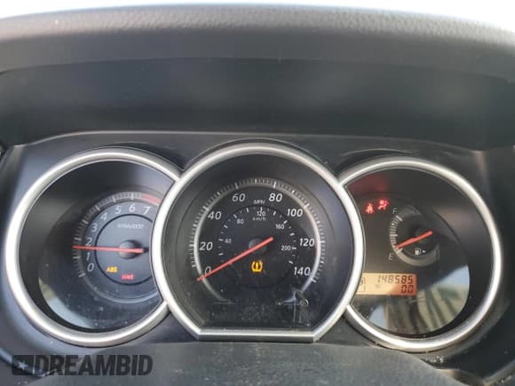 ✅ 2011 Nissan Versa S • VIN: 3N1BC1CP8BL499573 • Lot: 84566635. Wystawiony na Copart z przebiegiem 148 585 mil. Bezpłatny archiwum sprzedaży aukcyjnych z USA i szczegółowy raport historii pojazdu na DreamBid. Zdjęcie 9.