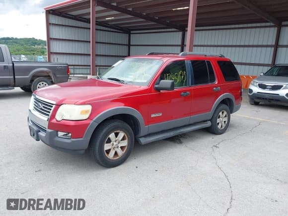 ✅ 2006 Ford Explorer XLT • VIN: 1FMEU73EX6UB53623 • Lot: 42451173. Listed on IAAI with 239,057 mi. Free auction sales archive from the USA and detailed vehicle history report at DreamBid. Image 2.